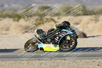 media/Dec-07-2025-CVMA (Sun) [[3e7d2de5dc]]/Race 18-Formula Twins-Formula 40 UL/